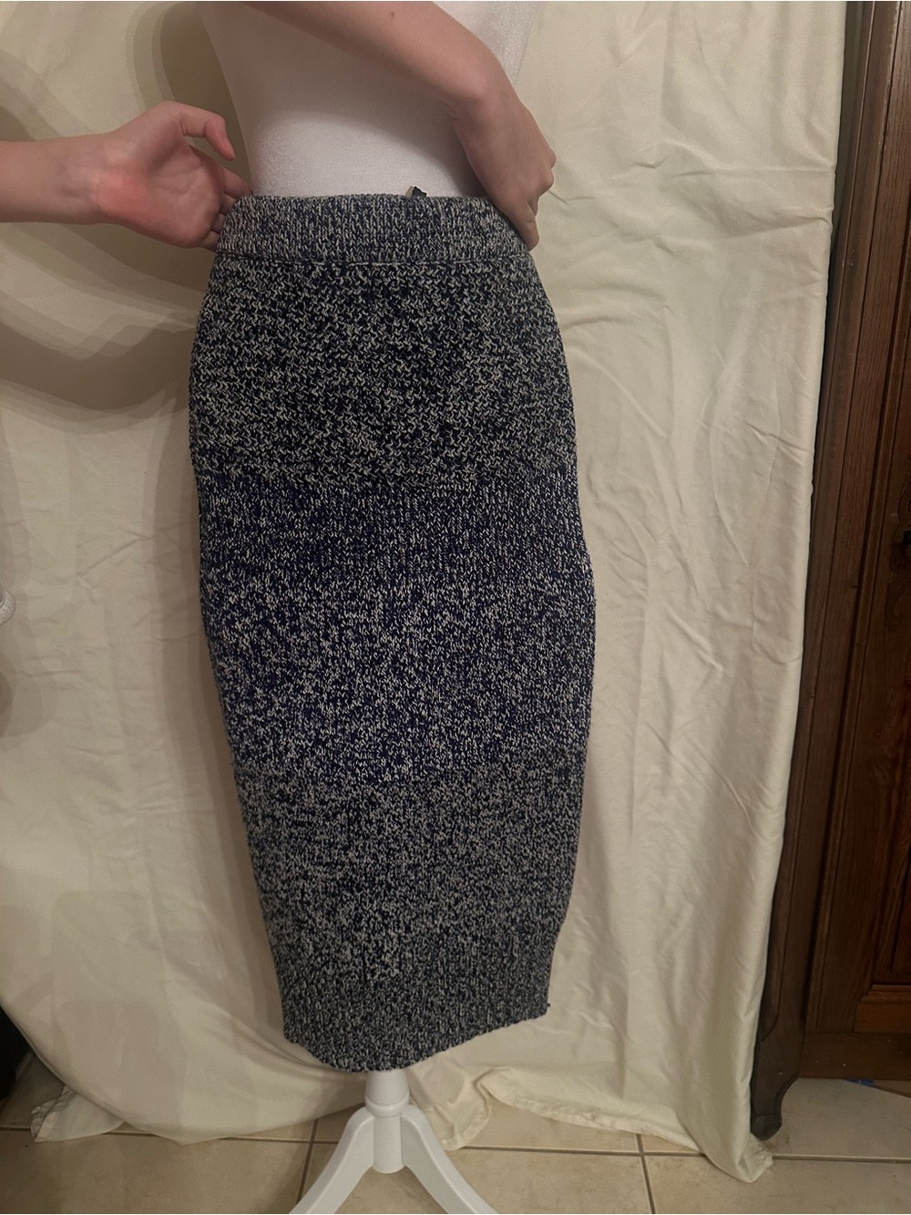 NWT Burberry Navy and White Marled Knit Midi Skirt